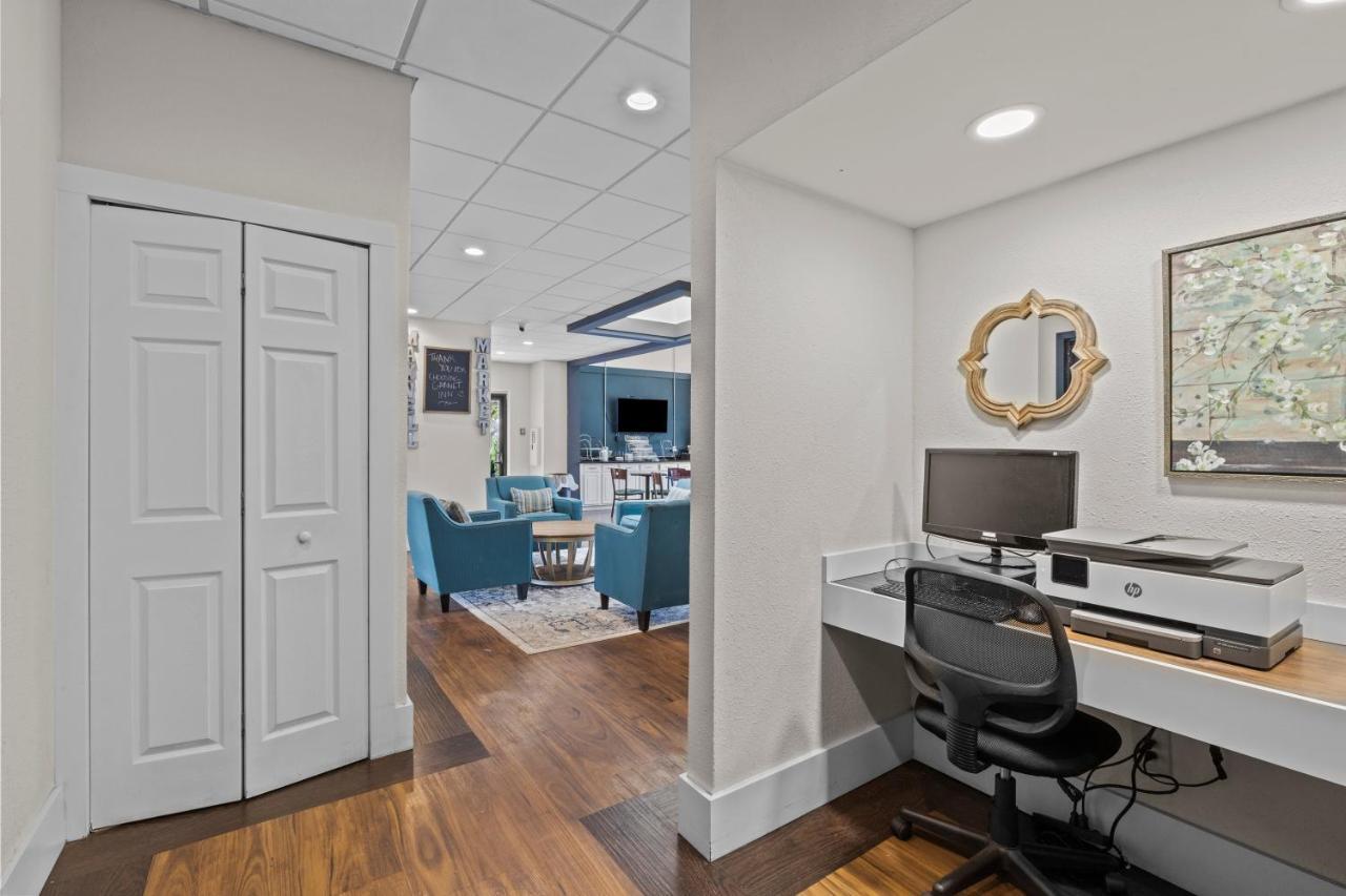 Garnet Inn & Suites, Morehead City Near Atlantic Beach Exteriör bild