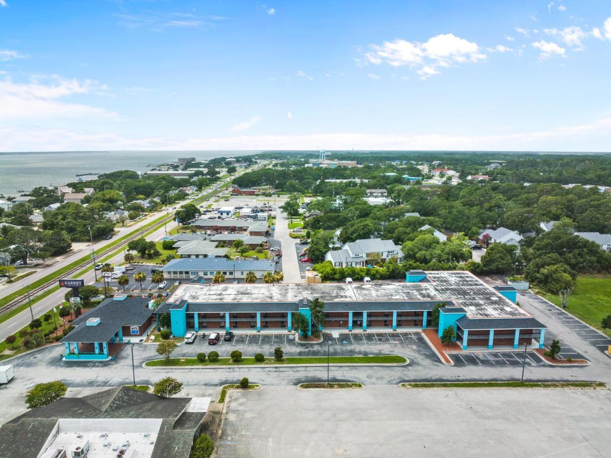 Garnet Inn & Suites, Morehead City Near Atlantic Beach Exteriör bild