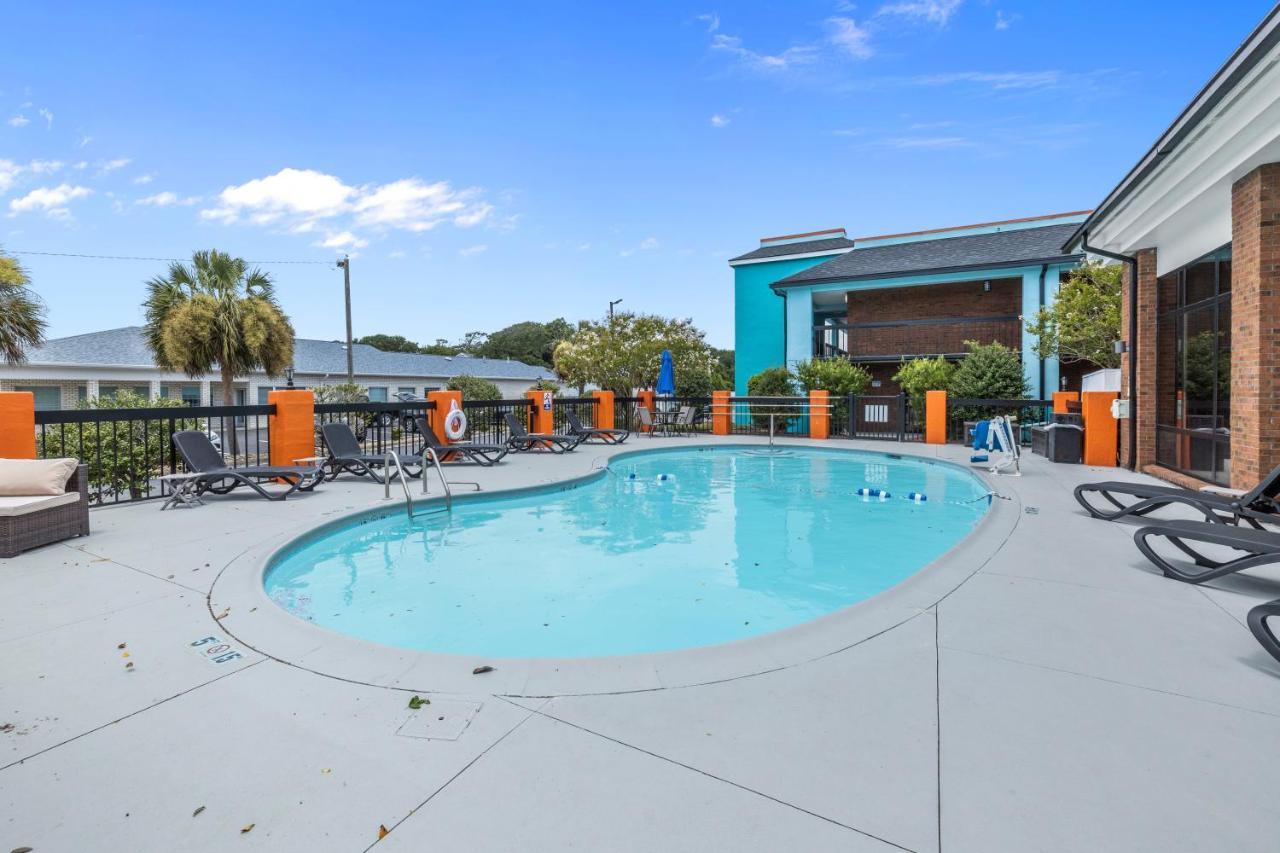 Garnet Inn & Suites, Morehead City Near Atlantic Beach Exteriör bild
