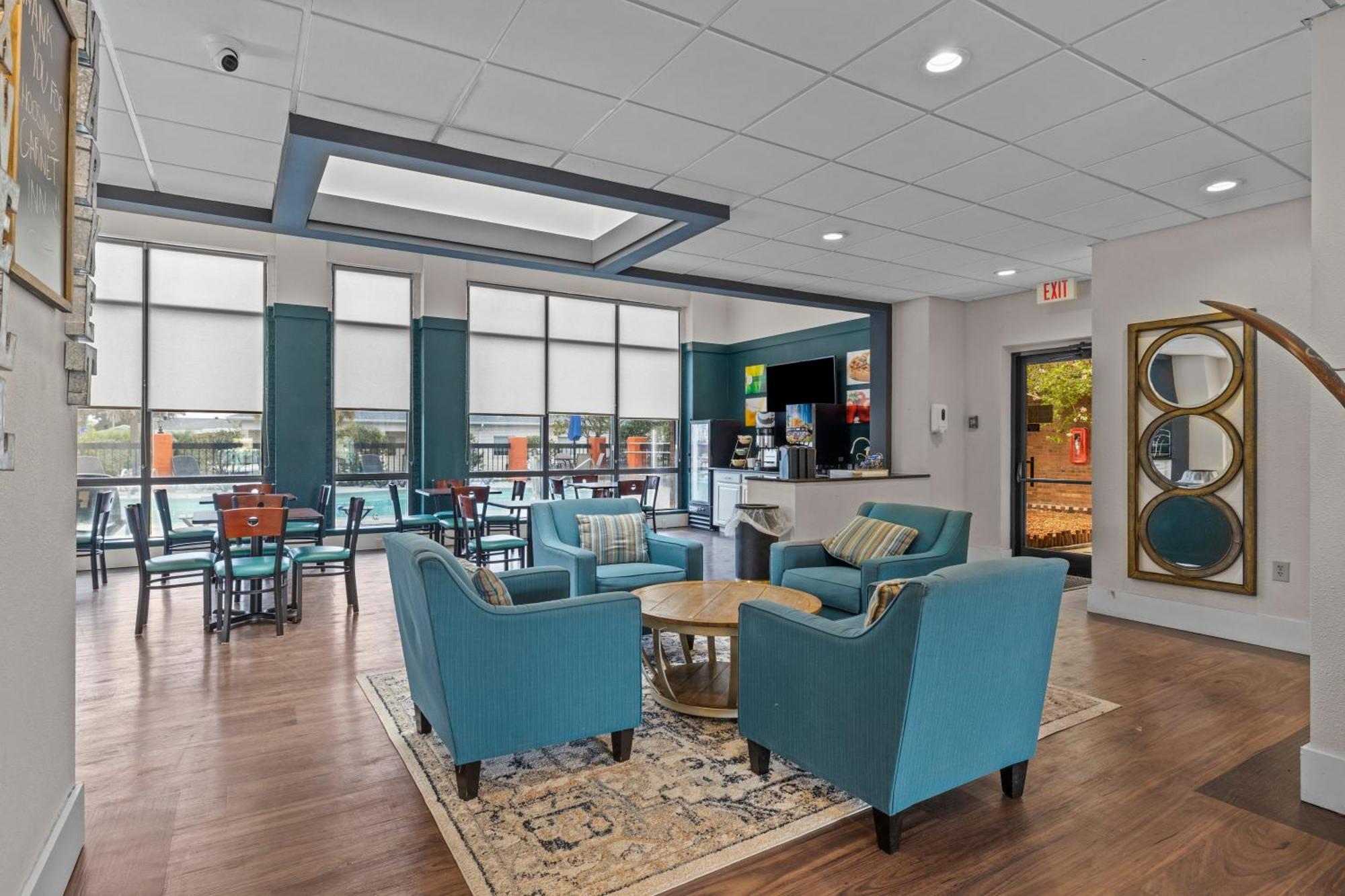 Garnet Inn & Suites, Morehead City Near Atlantic Beach Exteriör bild