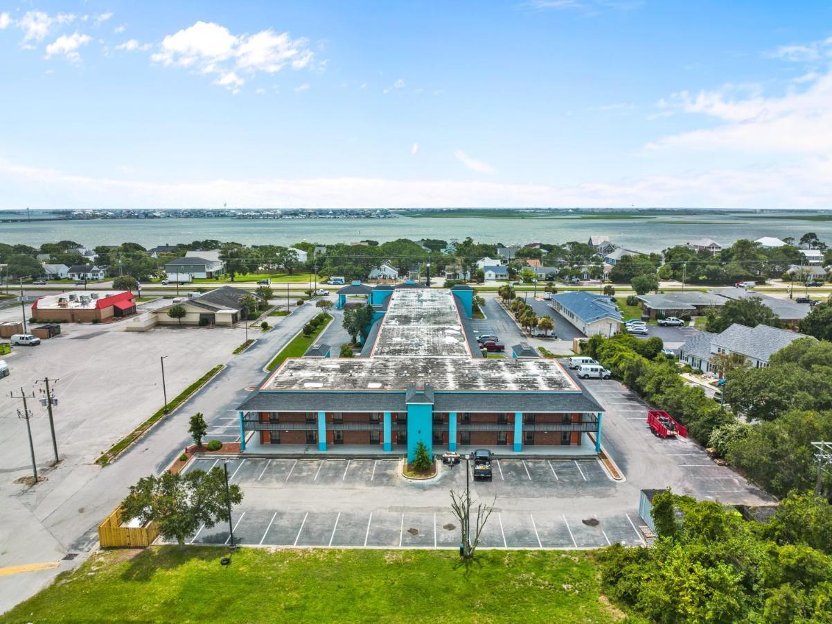 Garnet Inn & Suites, Morehead City Near Atlantic Beach Exteriör bild