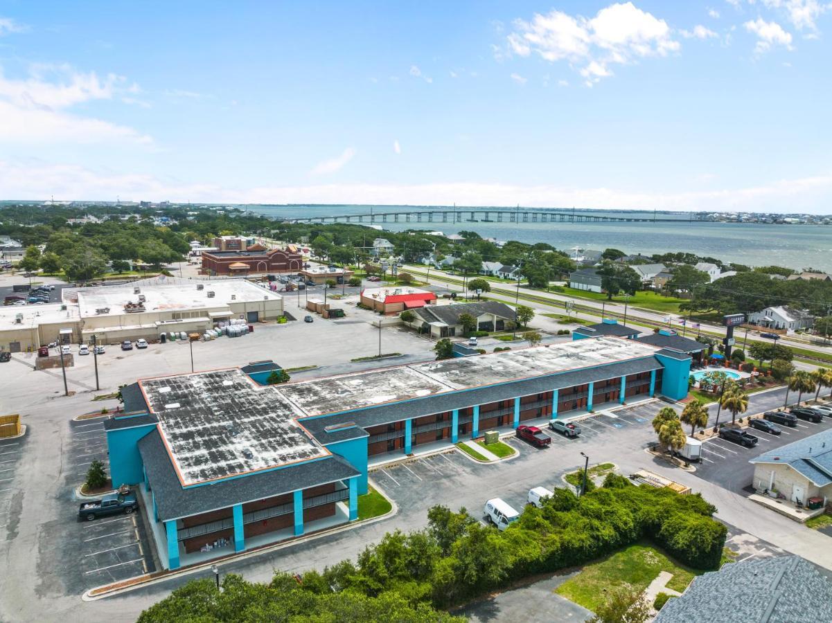 Garnet Inn & Suites, Morehead City Near Atlantic Beach Exteriör bild