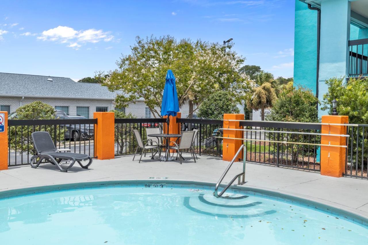 Garnet Inn & Suites, Morehead City Near Atlantic Beach Exteriör bild